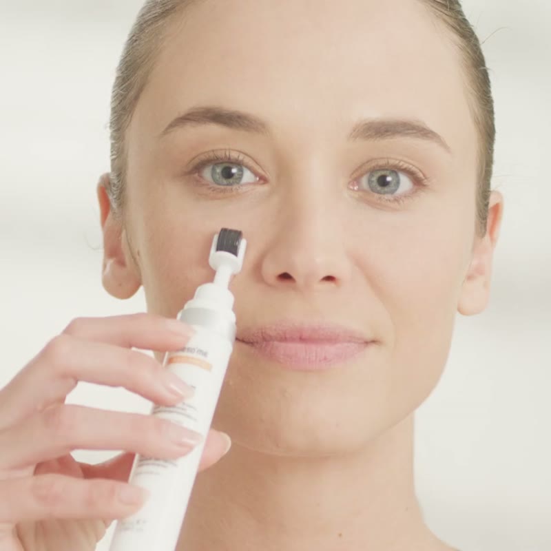 Pluryal MESOME: serum with integrated micro-needling roller